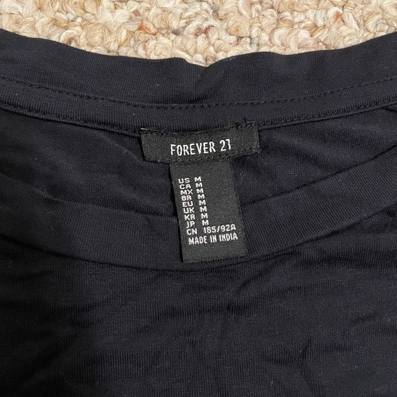 Forever 21 black spoiler tee - Picture 3 of 4